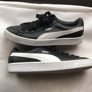 Puma Leather Sneakers Women’s Size 9